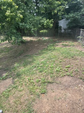 221 Bonnavue Dr, Hermitage, TN 37076