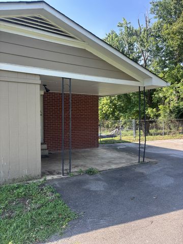 221 Bonnavue Dr, Hermitage, TN 37076