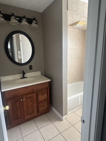 221 Bonnavue Dr, Hermitage, TN 37076