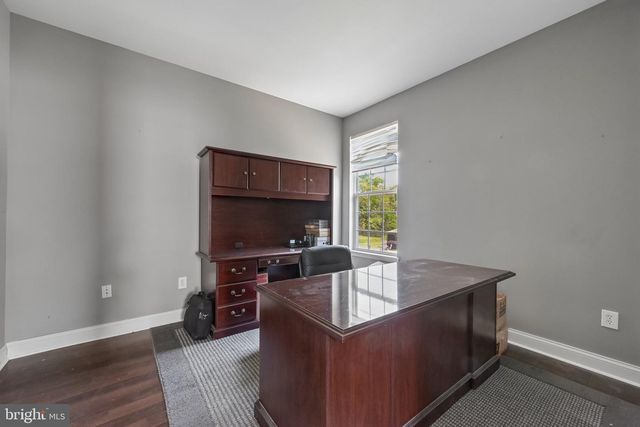 135 DESILVIO DR, Sicklerville, NJ 08081