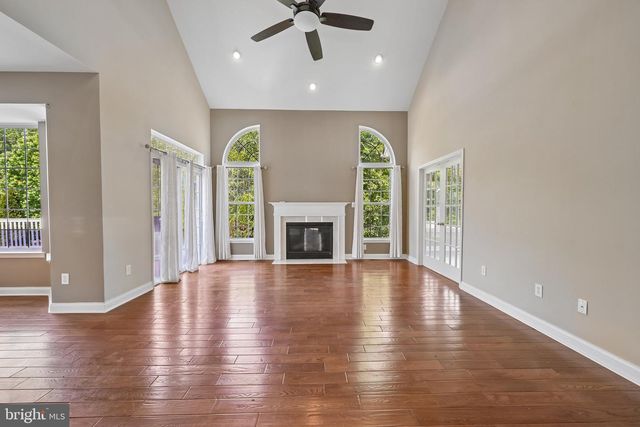 135 DESILVIO DR, Sicklerville, NJ 08081