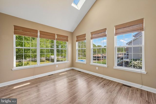 135 DESILVIO DR, Sicklerville, NJ 08081