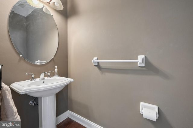 135 DESILVIO DR, Sicklerville, NJ 08081