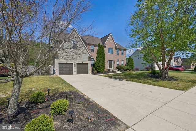 135 DESILVIO DR, Sicklerville, NJ 08081