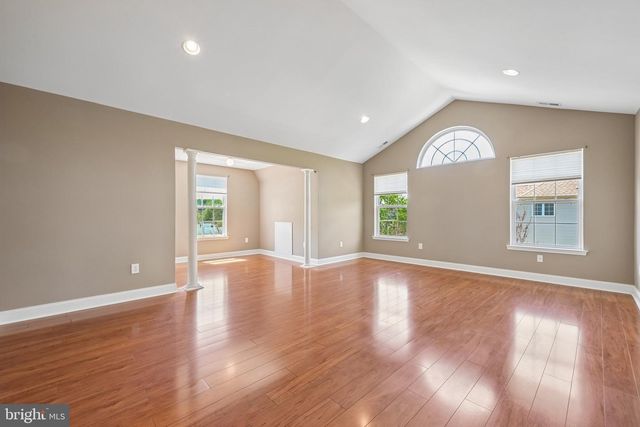 135 DESILVIO DR, Sicklerville, NJ 08081