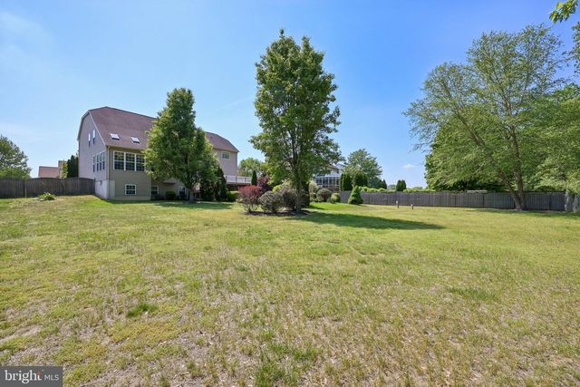 135 DESILVIO DR, Sicklerville, NJ 08081