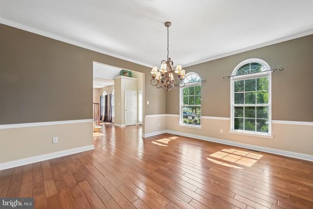 135 DESILVIO DR, Sicklerville, NJ 08081