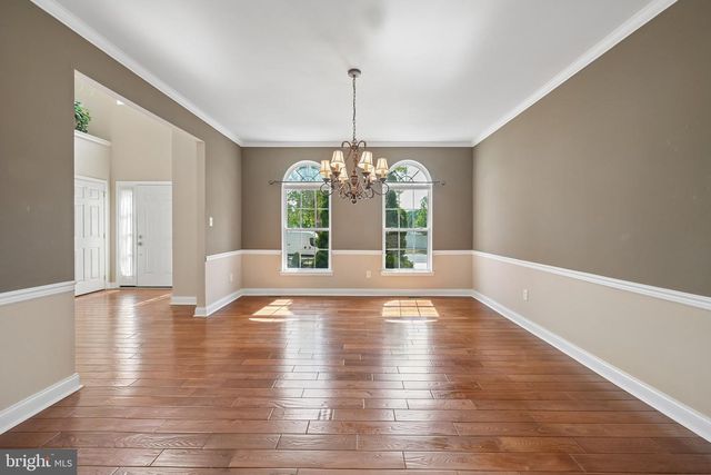 135 DESILVIO DR, Sicklerville, NJ 08081