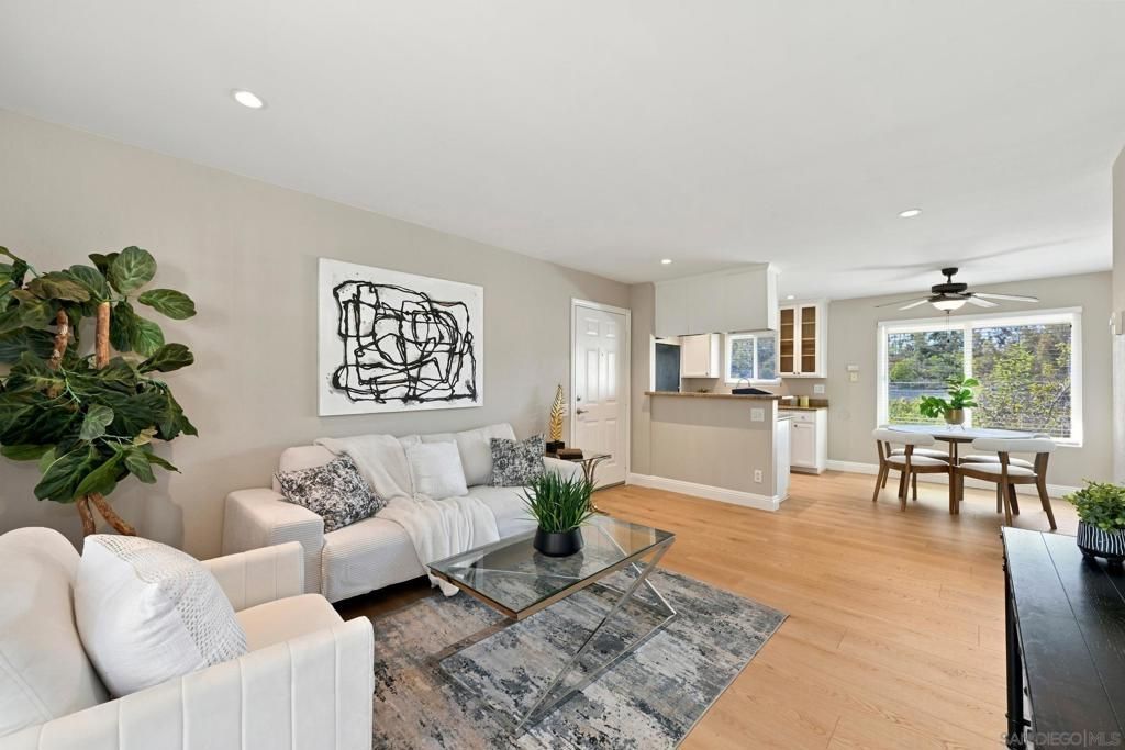 6333 College Grove 2206, San Diego, CA 92115 — exterior