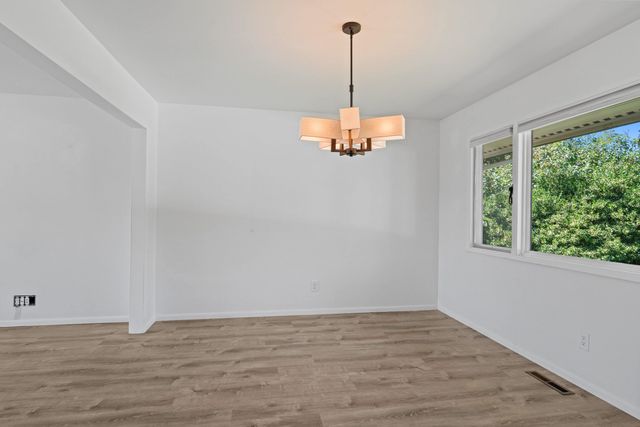 4302 S Altamont St, Spokane, WA 99223