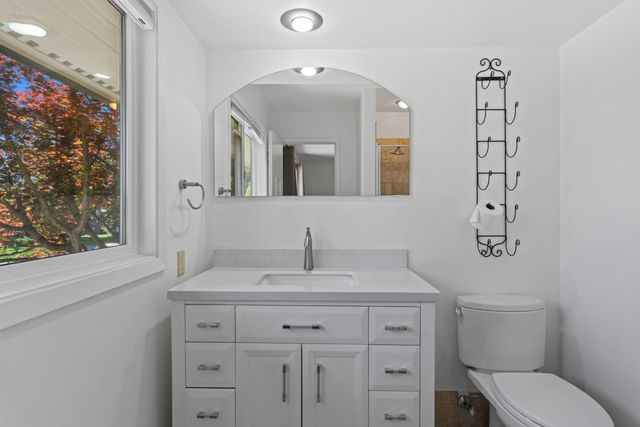 4302 S Altamont St, Spokane, WA 99223