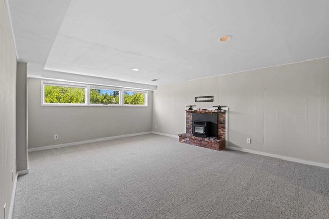 4302 S Altamont St, Spokane, WA 99223