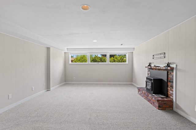 4302 S Altamont St, Spokane, WA 99223
