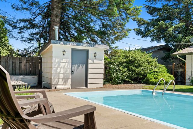 4302 S Altamont St, Spokane, WA 99223