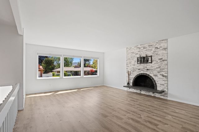 4302 S Altamont St, Spokane, WA 99223