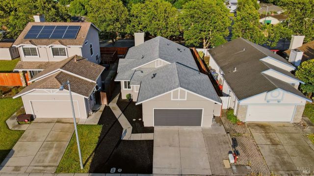 1045 Camellia Ln, Suisun City, CA 94585