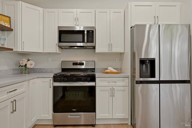 1045 Camellia Ln, Suisun City, CA 94585