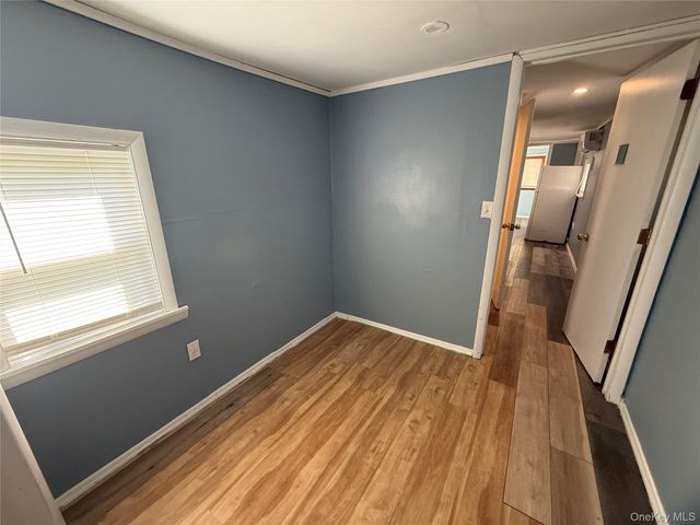 275 Robinson Avenue B, Newburgh, NY 12550
