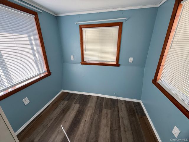 275 Robinson Avenue B, Newburgh, NY 12550