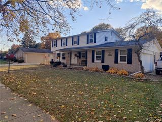 31971 Gilbert Drive, Warren, MI 48093