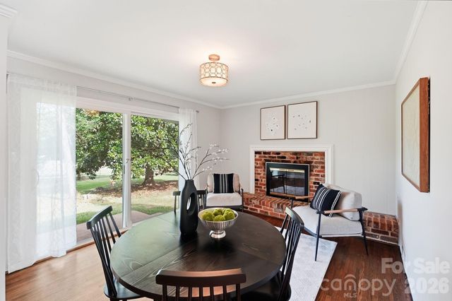 4712 Fairheath Road, Charlotte, NC 28210