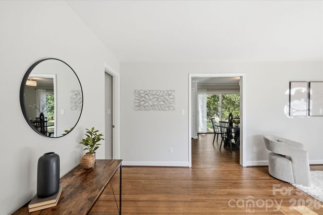 4712 Fairheath Road, Charlotte, NC 28210