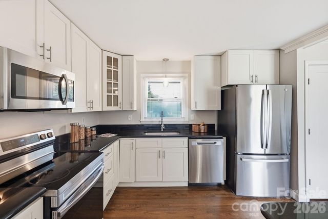 4712 Fairheath Road, Charlotte, NC 28210