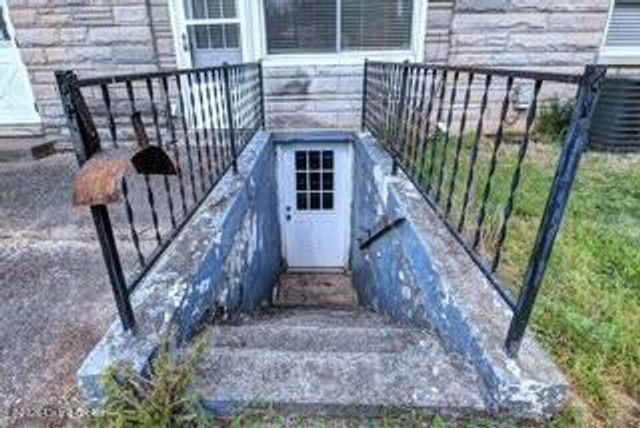 307 Gilliland Rd, Louisville, KY 40245