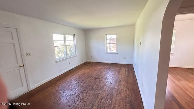 307 Gilliland Rd, Louisville, KY 40245