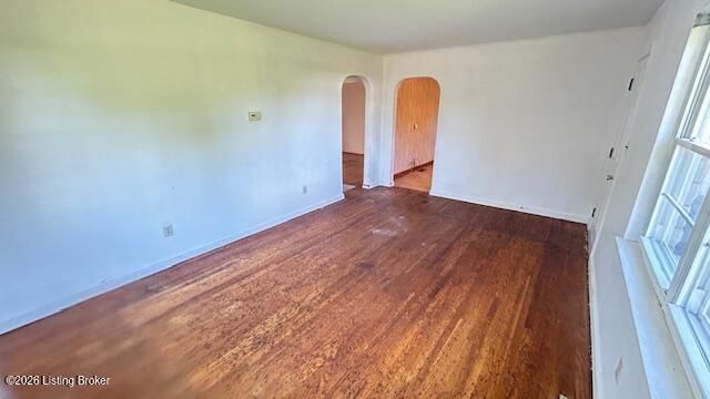 307 Gilliland Rd, Louisville, KY 40245