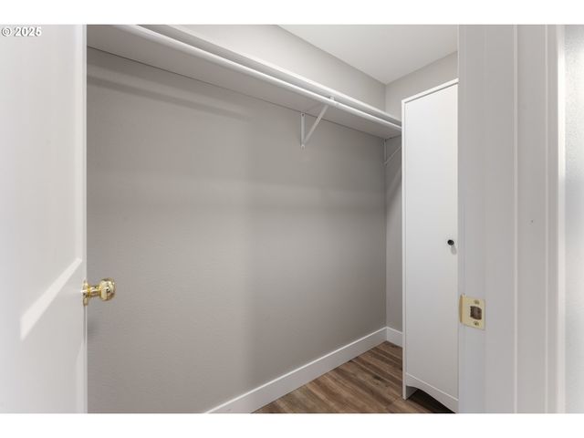 8767 N PENINSULAR Ave, Portland, OR 97217