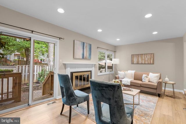 11735 SUMMER OAK DR, Germantown, MD 20874