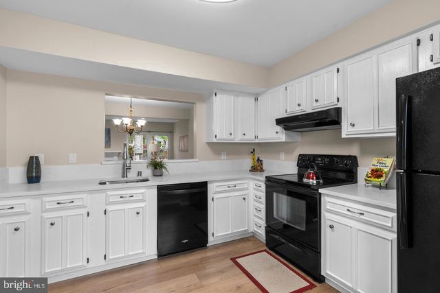 11735 SUMMER OAK DR, Germantown, MD 20874