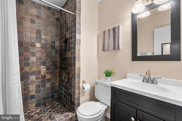 11735 SUMMER OAK DR, Germantown, MD 20874
