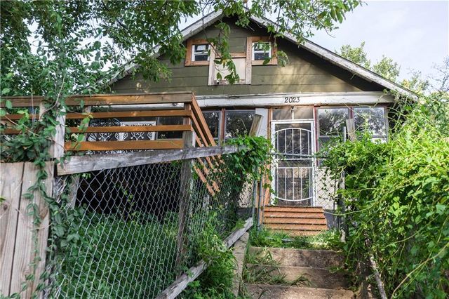 2023 Brighton Avenue, Kansas City, MO 64127