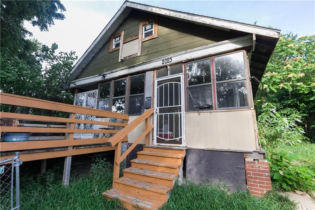 2023 Brighton Avenue, Kansas City, MO 64127