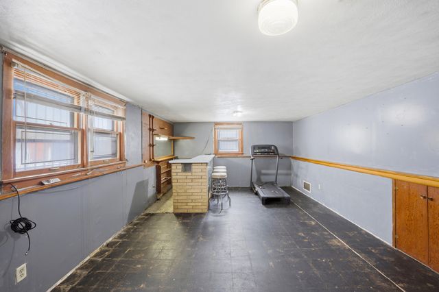 2332 W 21st Avenue, Gary, IN 46404