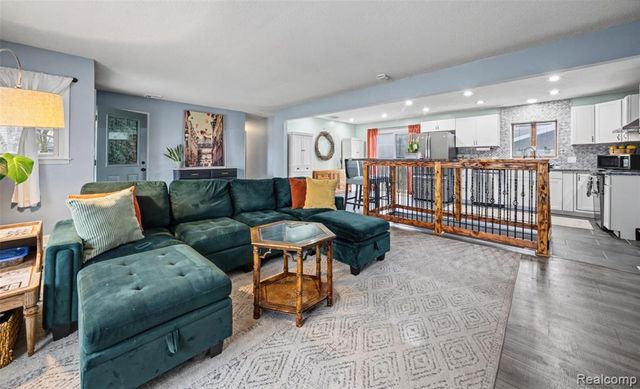 2138 Gratiot Boulevard, Marysville, MI 48040