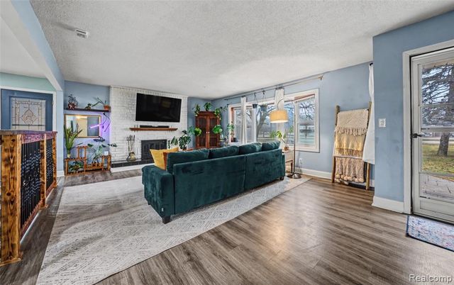 2138 Gratiot Boulevard, Marysville, MI 48040