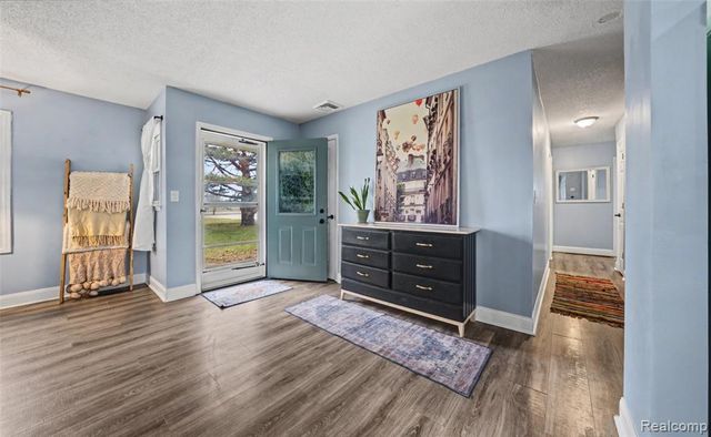 2138 Gratiot Boulevard, Marysville, MI 48040