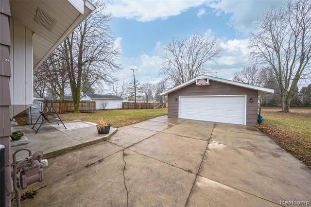 2138 Gratiot Boulevard, Marysville, MI 48040