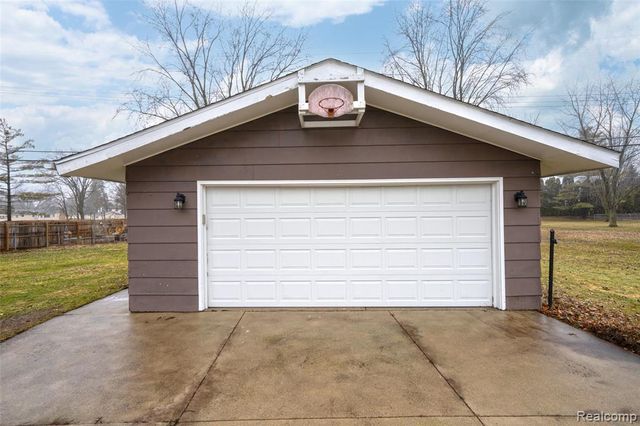 2138 Gratiot Boulevard, Marysville, MI 48040