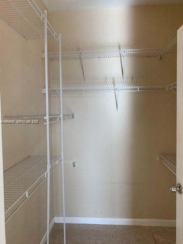 3330 NE 190th St 1018, Aventura, FL 33180