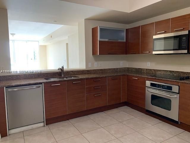 3330 NE 190th St 1018, Aventura, FL 33180