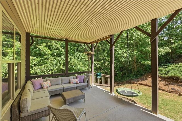802 Tramore Court, Acworth, GA 30102