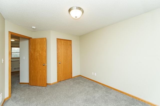 5010 Harvest Lake Drive NW, Rochester, MN 55901