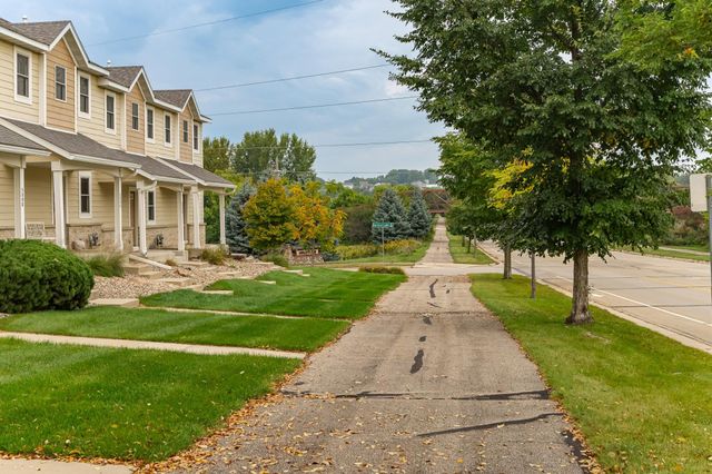 5010 Harvest Lake Drive NW, Rochester, MN 55901