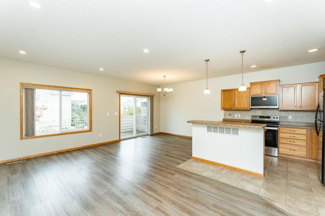 5010 Harvest Lake Drive NW, Rochester, MN 55901