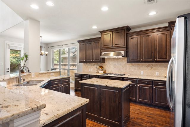 419 Paluxy Drive, Irving, TX 75039