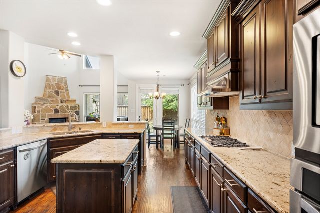 419 Paluxy Drive, Irving, TX 75039